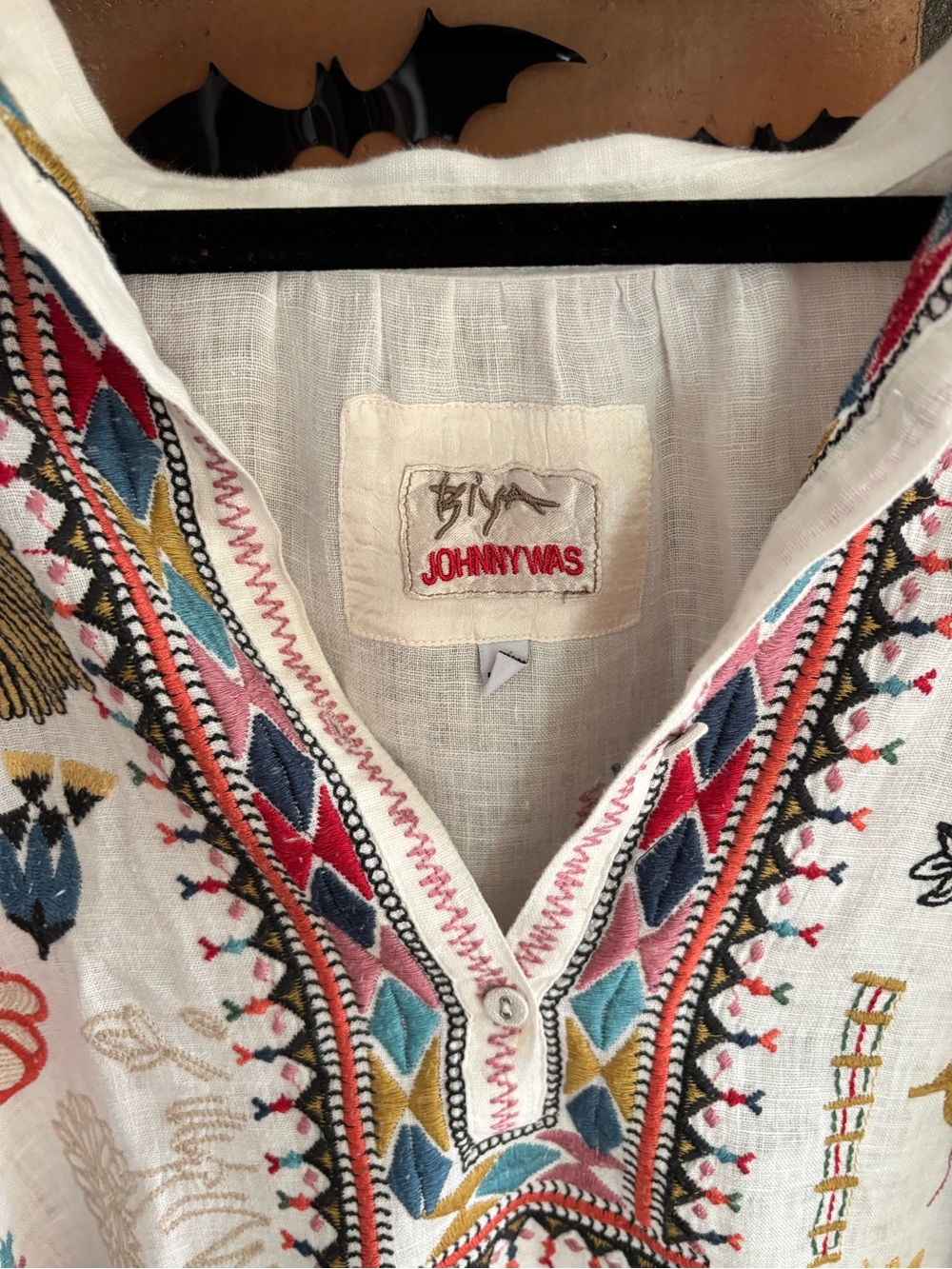 Johnny Was White Embroidered Tiger 100% linen Collared Tunic Shirt - Picture 5 of 7
